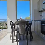 Le Con Piscina Idromassaggio, Capo Vaticano Апартаменты