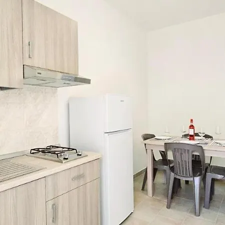 Le Con Piscina Idromassaggio, Capo Vaticano Ricadi