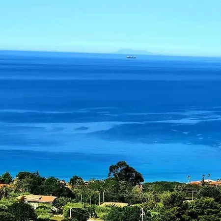 Le Con Piscina Idromassaggio, Capo Vaticano Apartment Ricadi