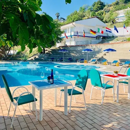 Apartment Le Con Piscina Idromassaggio, Capo Vaticano