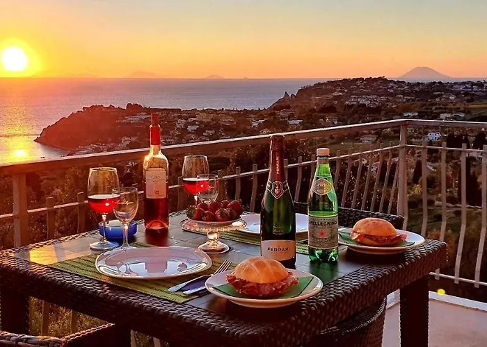 Le Con Piscina Idromassaggio, Capo Vaticano *