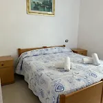 Le Con Piscina Idromassaggio, Capo Vaticano *